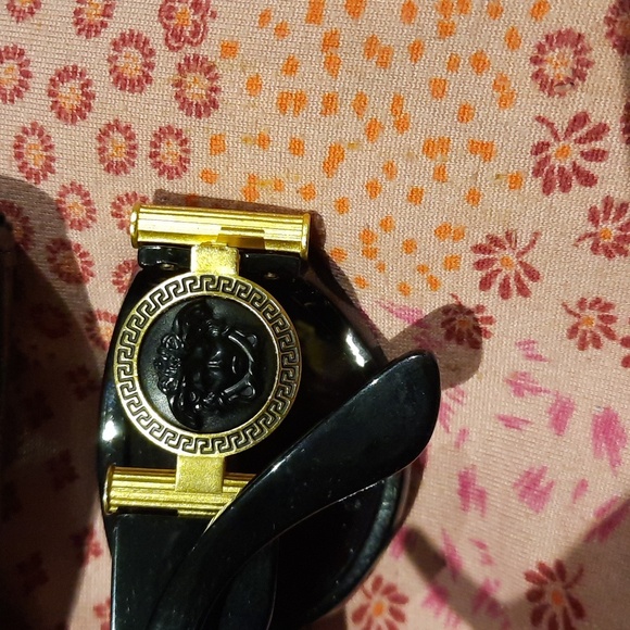 AUTHENTIC GIANNI VERSACE MEDUSA SEXY CHIC BLACK GOLD SUNGLASSES W/CASE - Picture 2 of 12